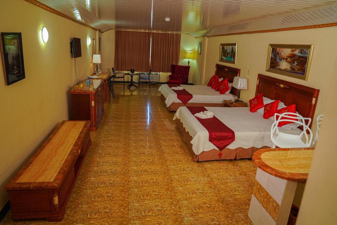 Metro Hotel Couva Kültér fotó
